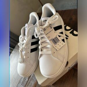 NIB ADIDAS Grand Court Sz6y Or 7.5 Women’s